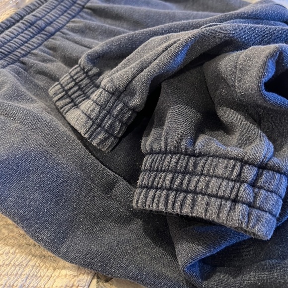 PINK By Victoria’s Secret Jogger Lounge Pant- Navy Blue Heathered-Front pockets - Picture 10 of 11